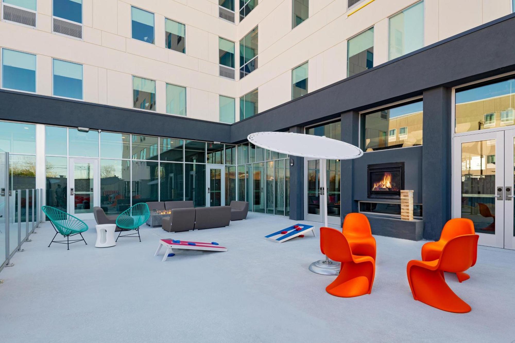 Hotel Aloft Waco Downtown Exteriér fotografie