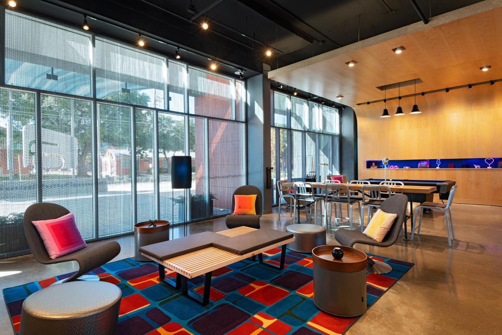 Hotel Aloft Waco Downtown Exteriér fotografie